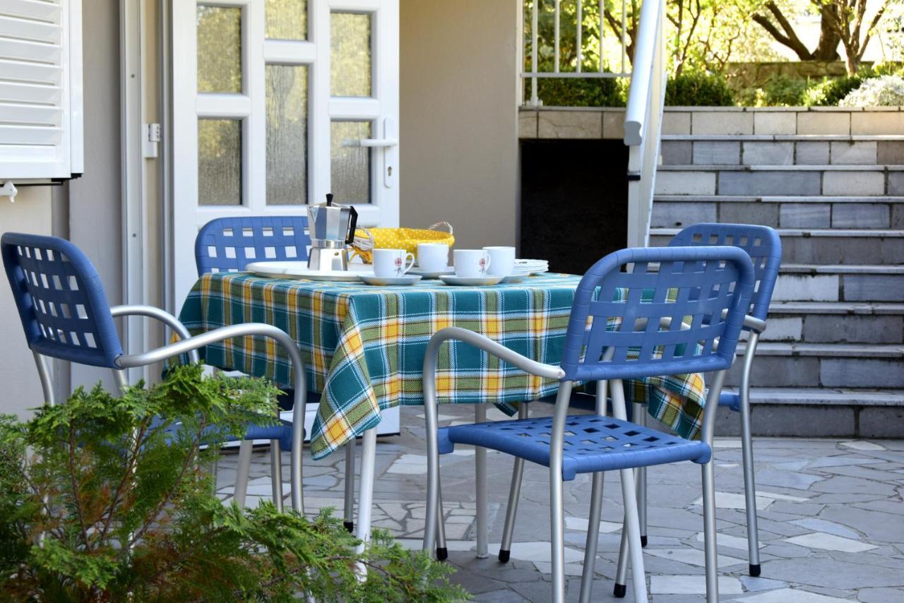 Miramar Gardenn Apartmment Banjol 外观 照片