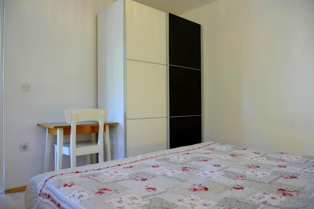 Miramar Gardenn Apartmment Banjol 外观 照片